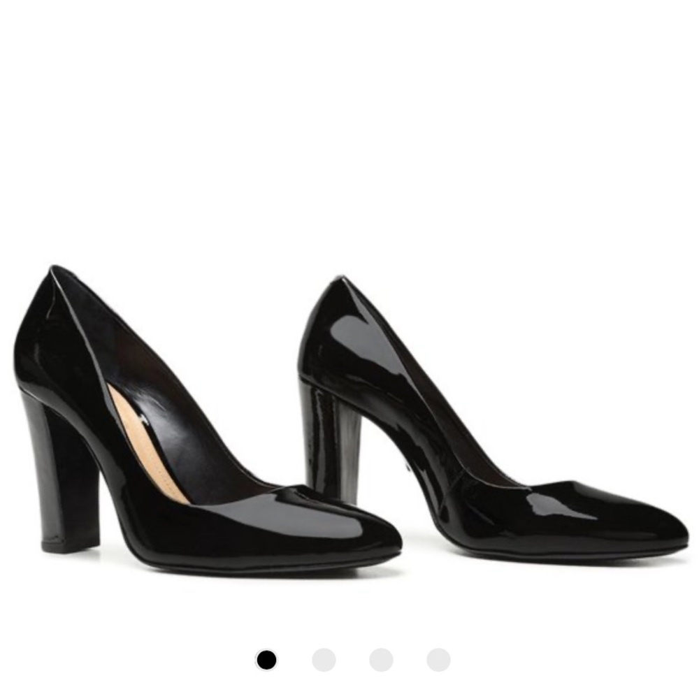 Schutz black patent leather block heel pumps 37 EUR
